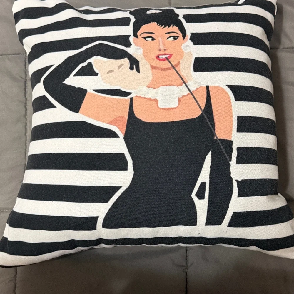 Audrey Hepburn Holly Golightly Breakfast at Tiffany’s Throw Pillow Striped